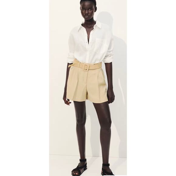 H&M Belted Twill Pleated‎ Safari Shorts in Beige Size 4 - Picture 1 of 10